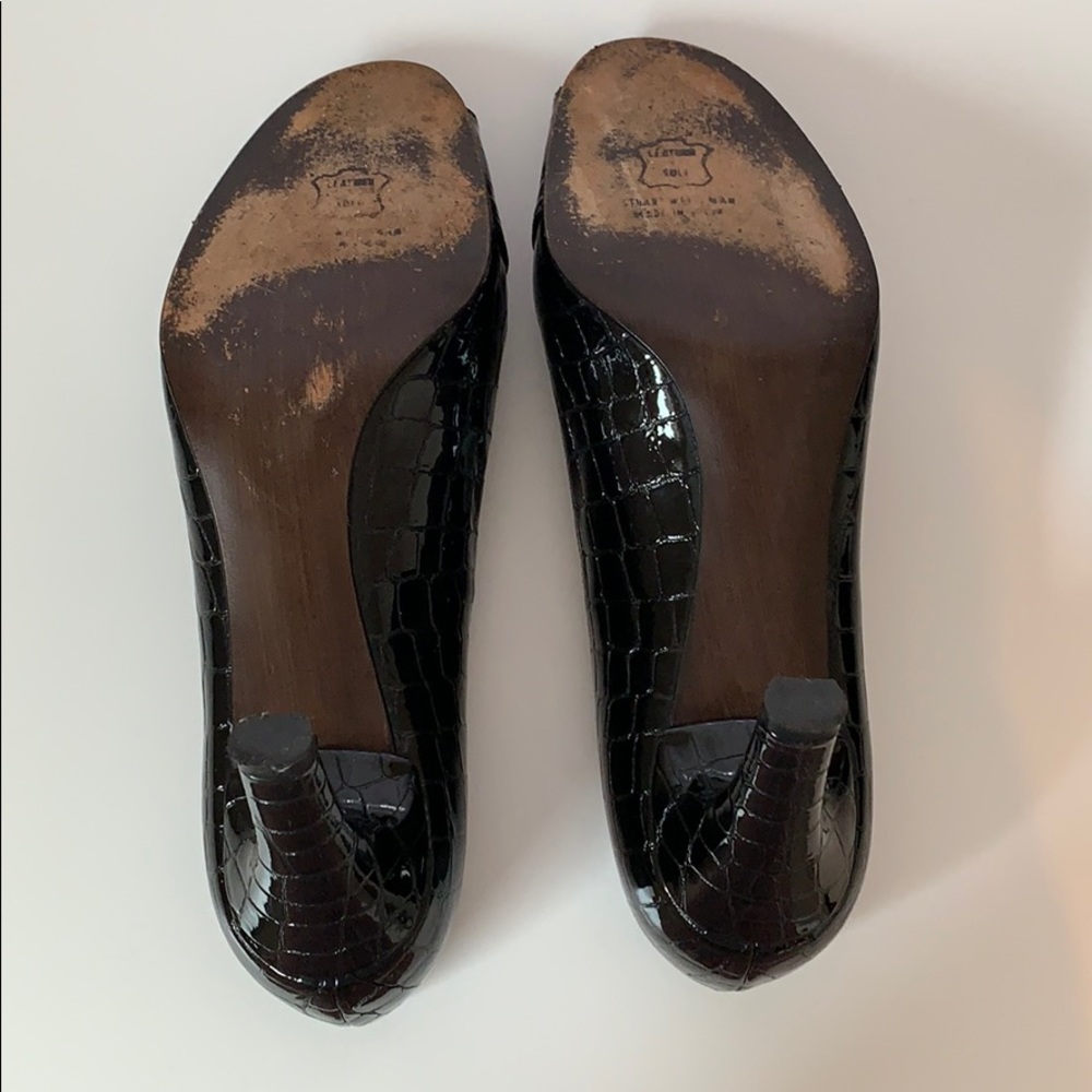 ❌SOLD❌Stuart Weitzman heels - Picture 6 of 8